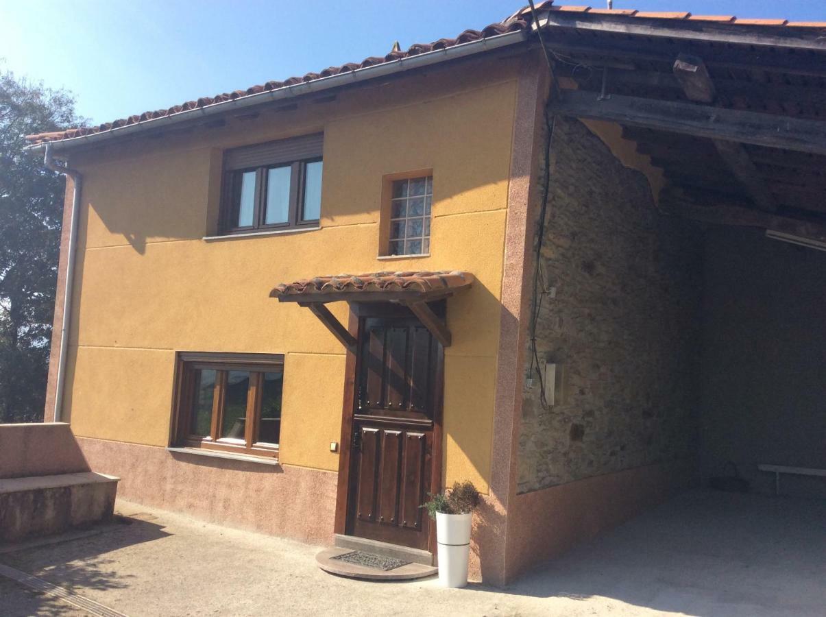 Maison d'hôtes Casa Nueva à Salas  Extérieur photo